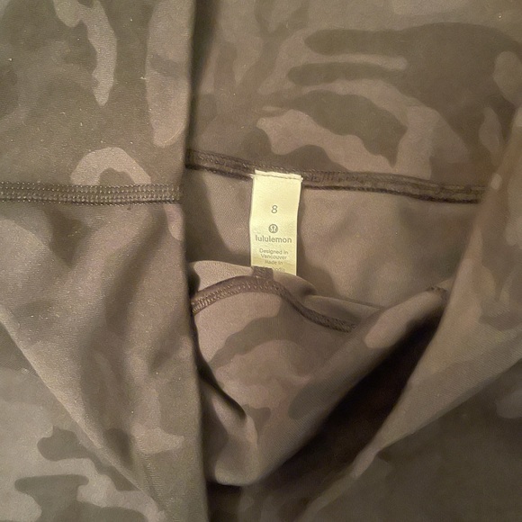 Lululemon Wunder Under Camo - Picture 3 of 3